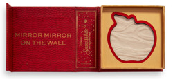 Makeup Revolution x Disney Fairytale Books Apple Highlighter rozświetlacz do twrzy Snow White 