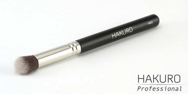Hakuro H63 - Pędzel do nakładania korektora i kosmetyków mineralnych